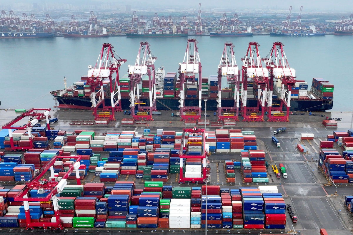 More/less China China's exports grow 7% in July, less than forecasts, while imports ...