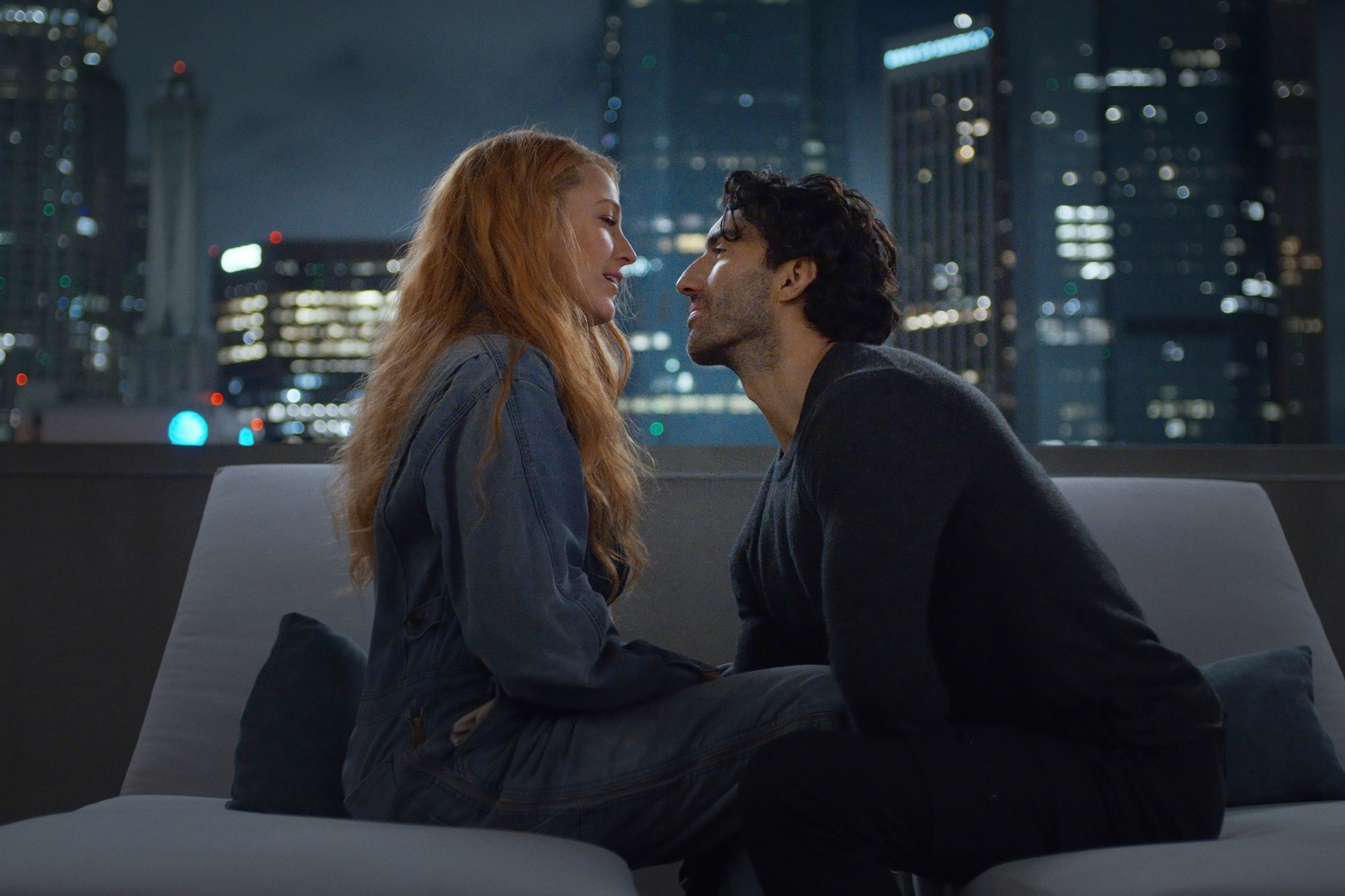 Blake Lively and Justin Baldoni in a scene from It Ends With Us