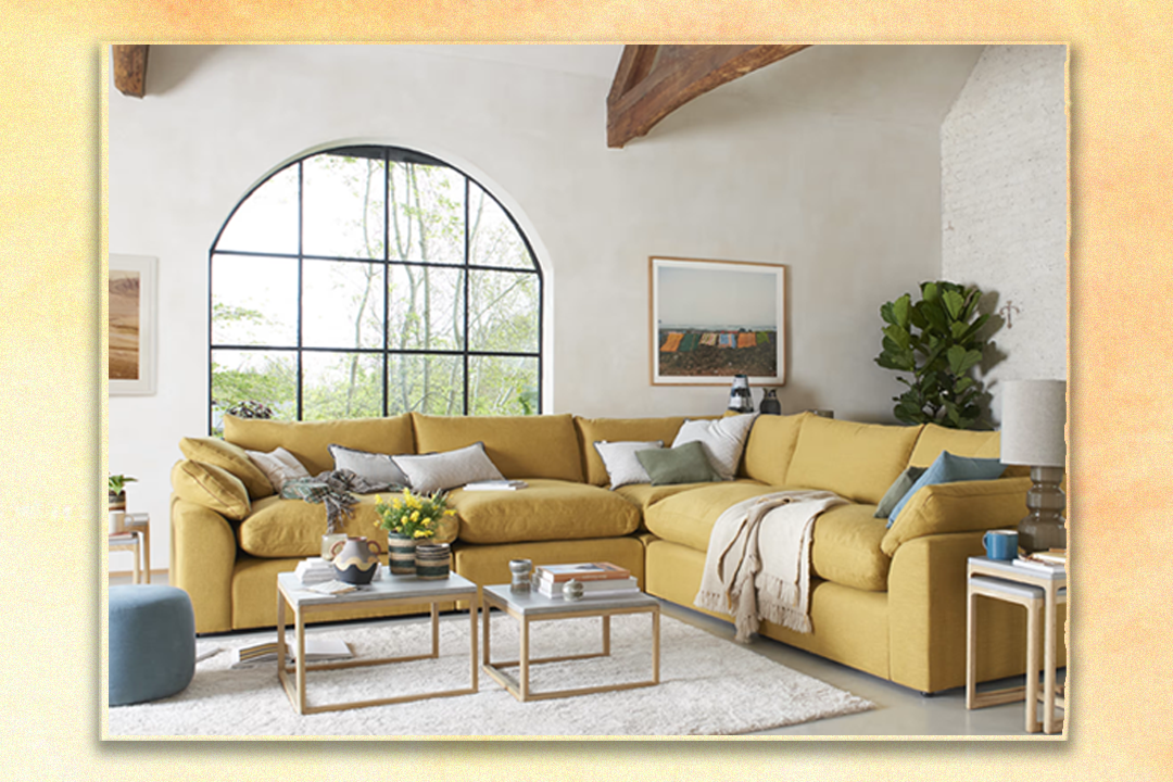 Comfy corner lounge 2025