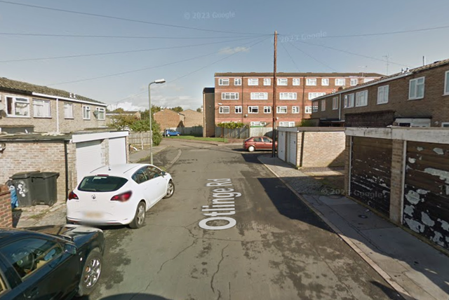 <p>The teenagers were found with gunshot wounds on Otlinge Road, Orpington </p>