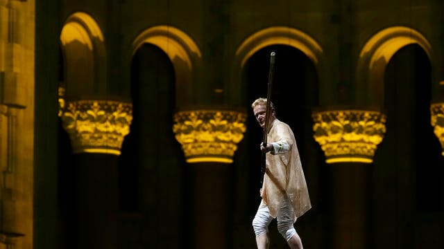 Philippe Petit recreates high-wire walk between World Trade Center's ...