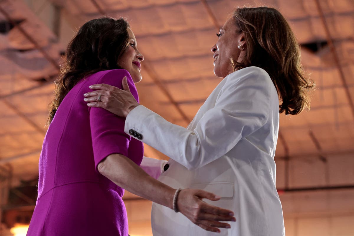 Harris vs Trump live New poll shows Kamala Harris leads Donald Trump