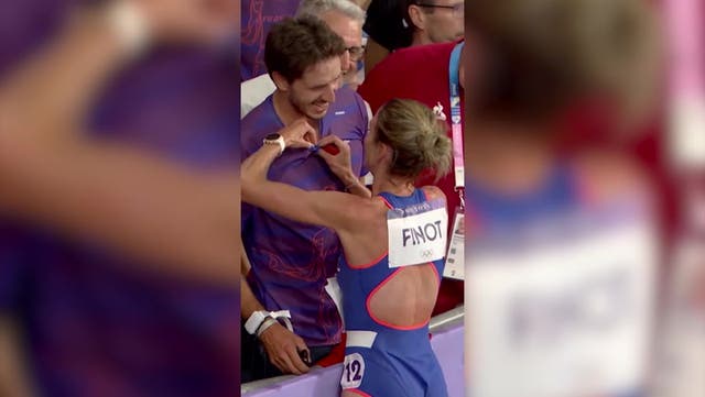 <p>Olympian proposes to boyfriend seconds after 3000m race at Paris games.</p>