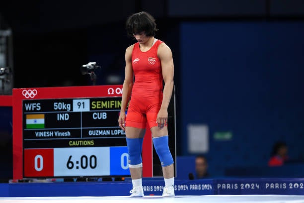 Vinesh Phogat competes in the women’s freestyle 50kg wrestling semifinal against against Yusneylis Guzman Lopez of Cuba