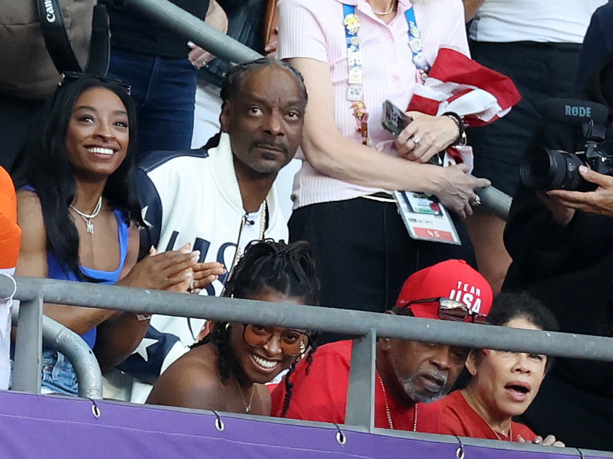 Simone Biles’ sister reveals what gift Snoop Dogg gave her father for his birthday