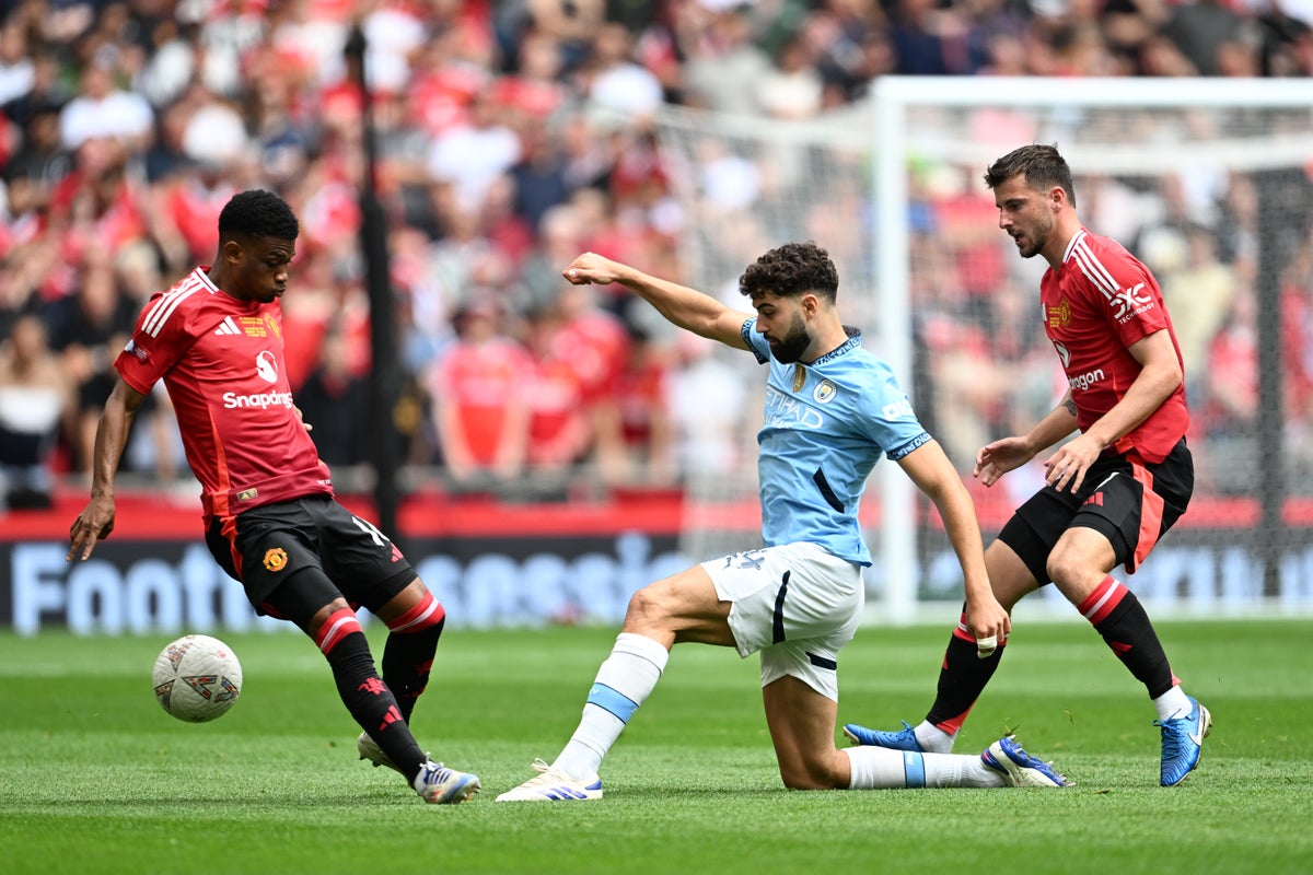 Man City vs Manchester United LIVE: Community Shield latest score and updates as Mainoo and Rashford start