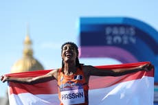 Olympics marathon results and times: Sifan Hassan beats Tigst Assefa in dramatic women’s race