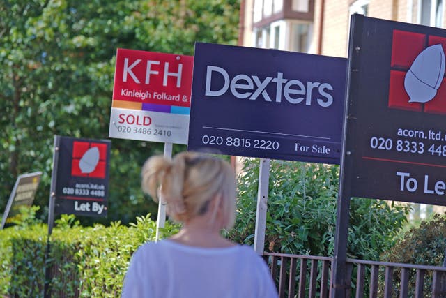 <p>Hundreds of thousands of homes are set to be bought this year, says Zoopla  </p>