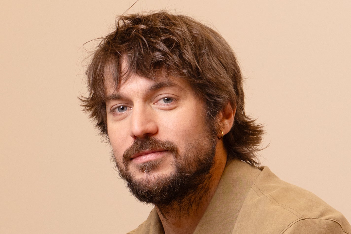 JEDDAH, SAUDI ARABIA - DECEMBER 01: Lucas Bravo poses in the portrait studio during the Red Sea International Film Festival 2023  on December 01, 2023 in Jeddah, Saudi Arabia. (Photo by Tristan Fewings/Getty Images for The Red Sea International Film Festival)