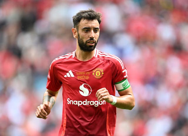 <p>Bruno Fernandes has signed a new deal with Manchester United.</p>