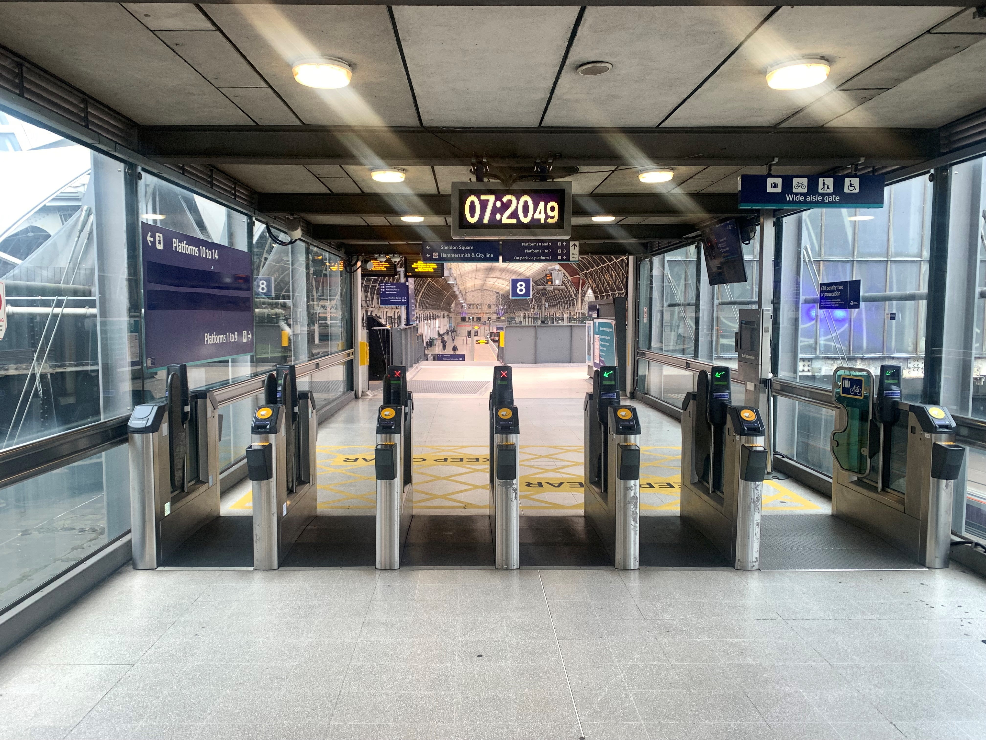 Open ticket barriers at Paddington train station