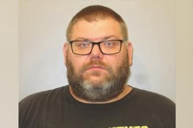 <p>A mugshot of David Carpenter, an Iowa man who allegedly shot his father in the face on August 11 in a dispute over smelly feet. </p>