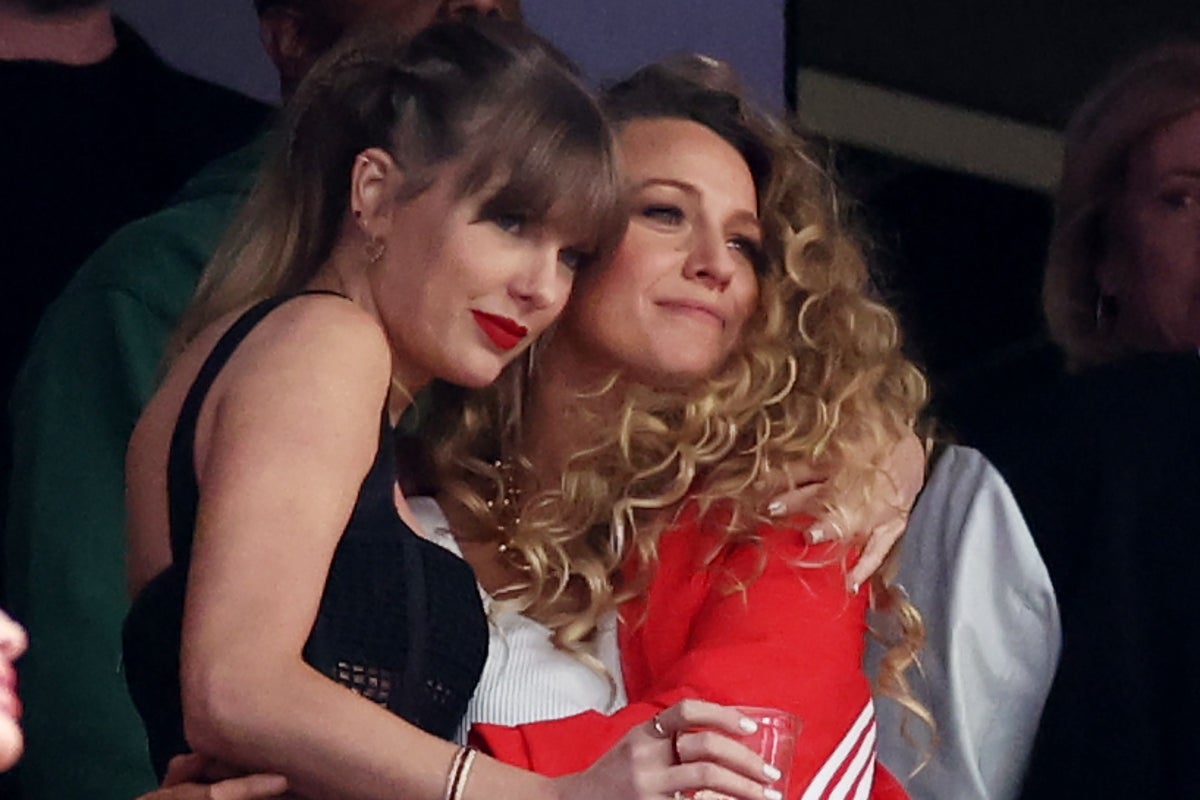 What Taylor Swift and Blake Lively&rsquo;s texts really say about their friendship