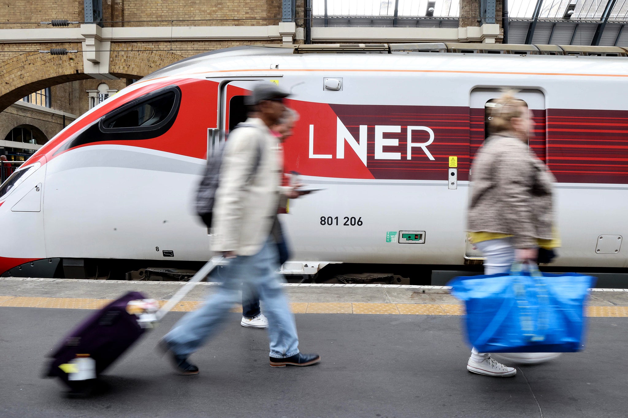 Weekend strikes are planned on LNER services