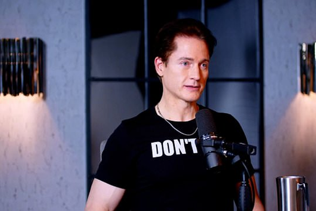 <p>El biohacker Bryan Johnson responde a las críticas de quienes achacan su enfermedad autoinmune a sus esfuerzos por prolongar la vida</p>