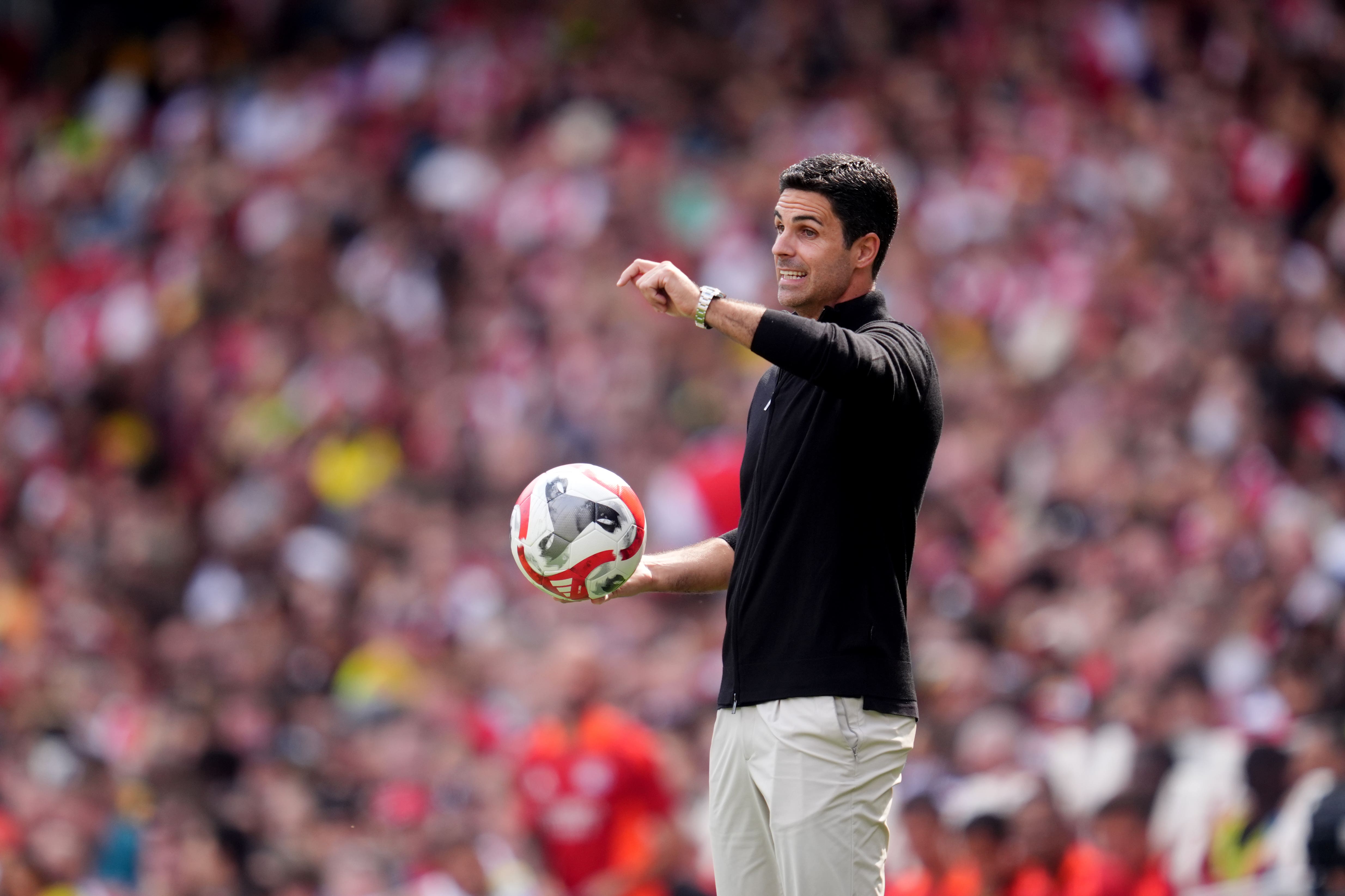 Mikel Arteta hopes to usurp Manchester City at the top of the Premier League