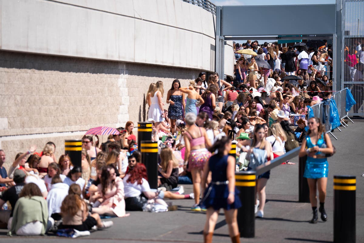 Swifties arrive ahead of day two of Wembley August run