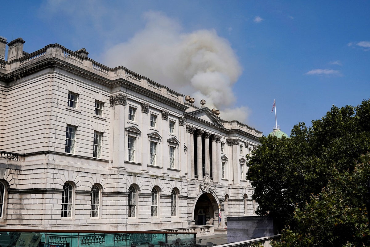 Somerset House fire – latest: Around 100 firefighters tackle blaze in central London