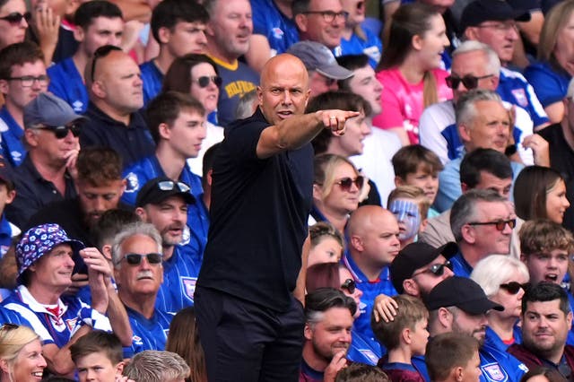 Liverpool head coach Arne Slot gives instructions against Ipswich (Bradley Collyer/PA)