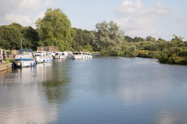 <p>A man in his 20s was seen entering the water in Wroxham Broad </p>