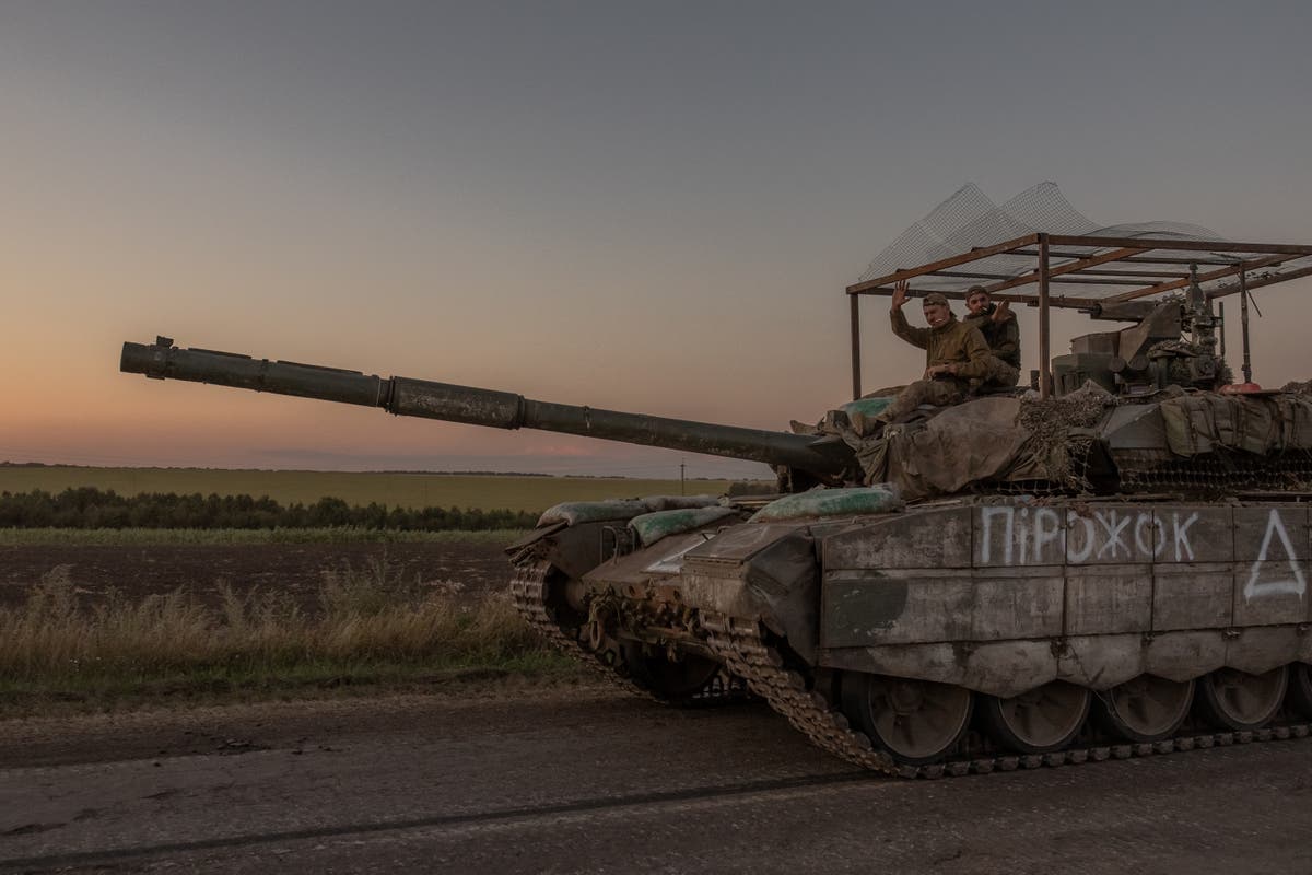 Russia e Ucraina seguono da vicino: terzo bombardamento del ponte Kursk, Zelenskyj afferma che l'incursione smaschera il bluff di Putin