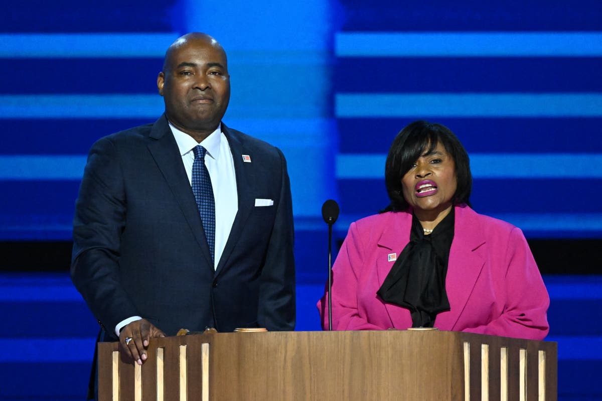 DNC 2024 live updates: Biden headlines Democratic convention as protests kick off in Chicago