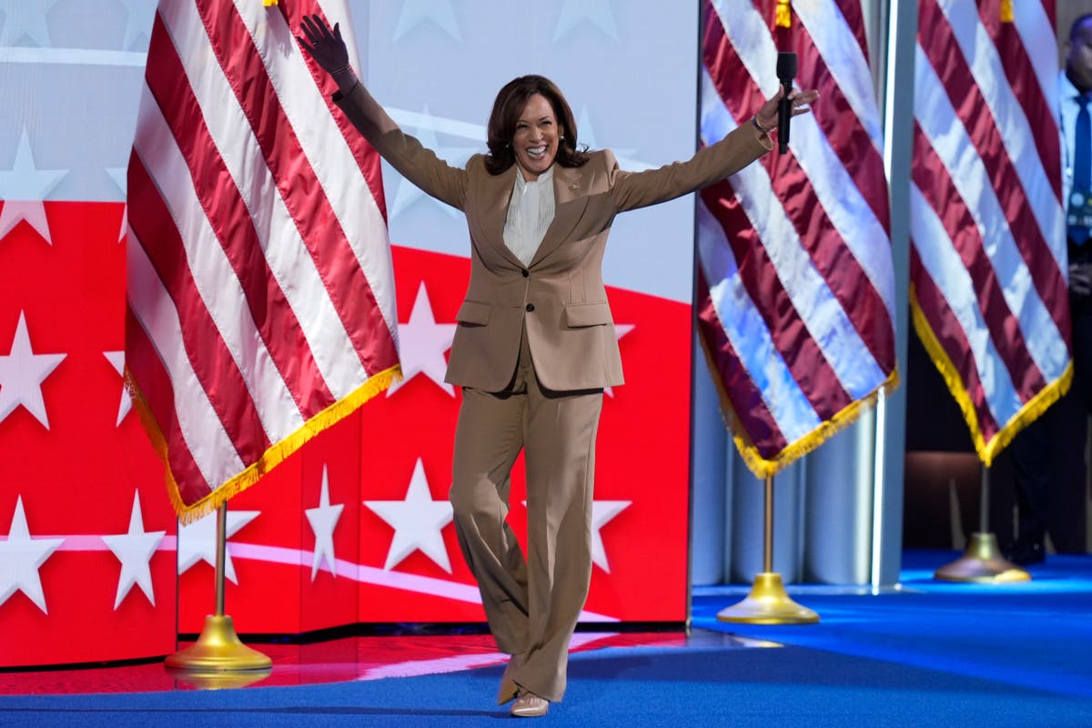 Kamala Harris makes surprise appearance at DNC: ‘We are moving forward’