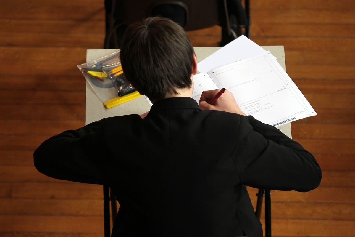 GCSE Results Reflect Regional Disparities