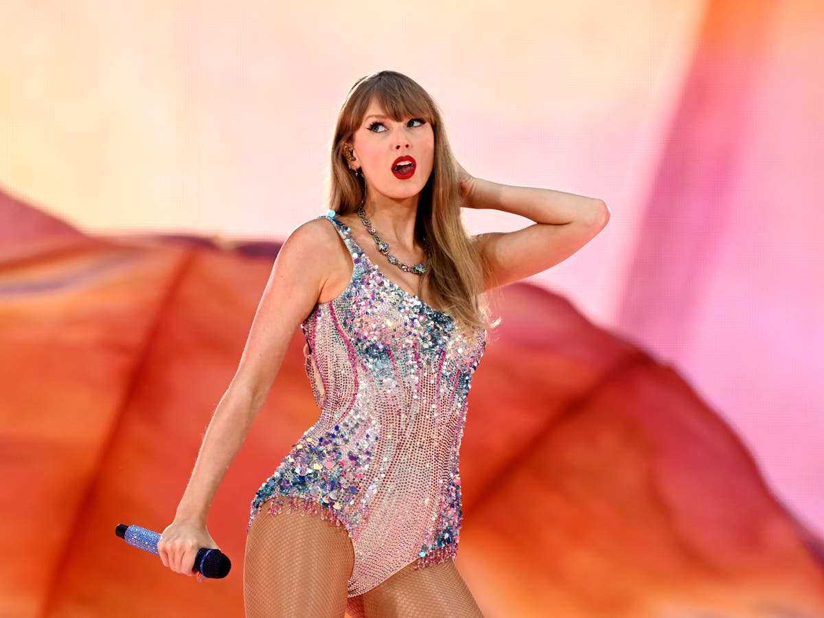 Taylor Swift delights fans with two surprise guests at final London show