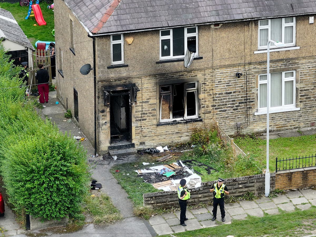 House fire in Bradford – News: Investigation into Westbury Road murder begins, mother and her three children identified