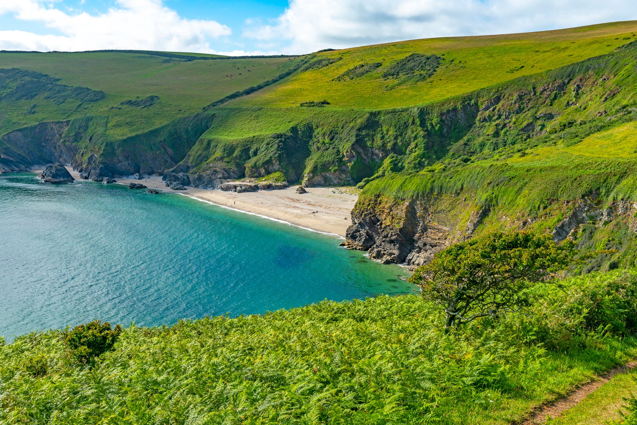 Lantic Bay splits into Little Lantic and Great Lantic Beach