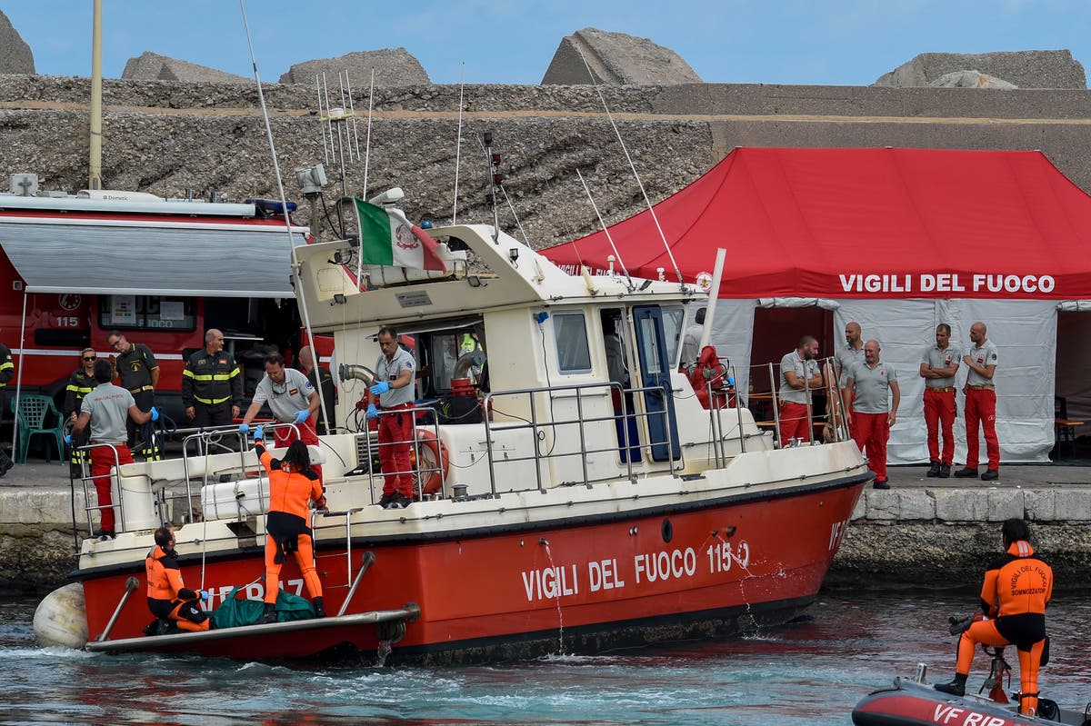 Cinco cadáveres fueron encontrados dentro de los restos del yate de lujo hundido «Baisian» frente a las costas de Sicilia