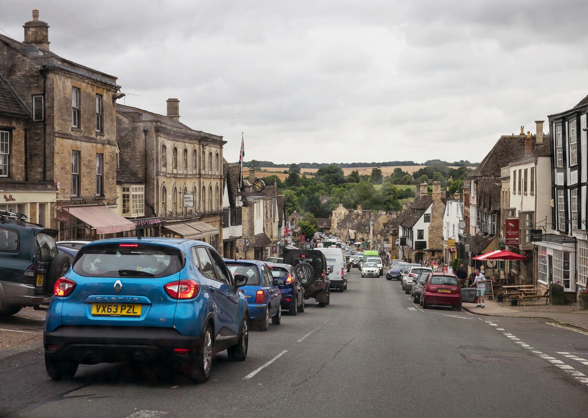 Jeremy Clarkson's Pub Opens to Excited Crowds