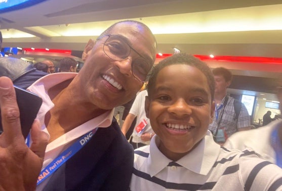 Knowa in a selfie with Don Lemon