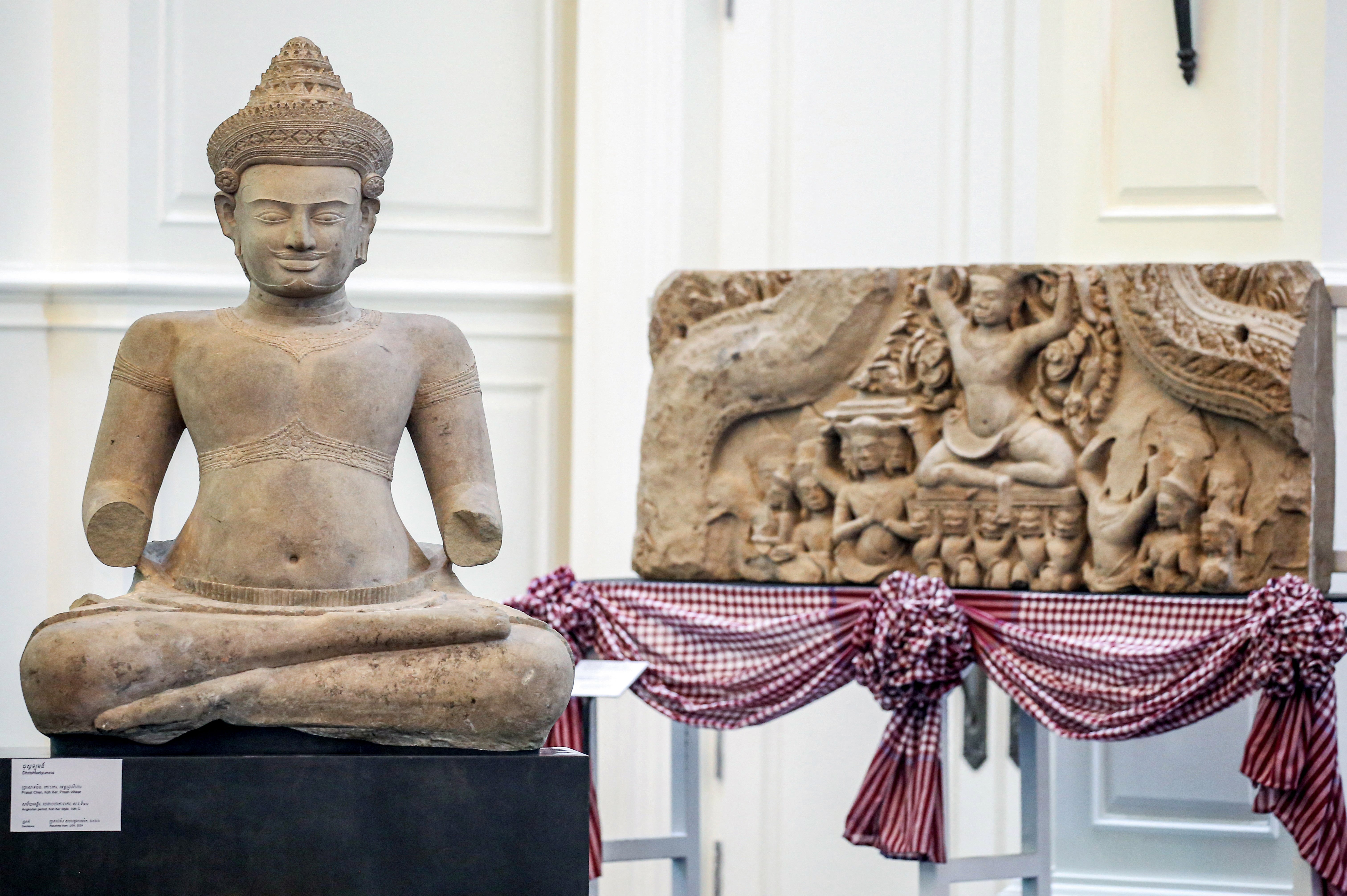 From 1996 until last month, 1,098 artifacts had been returned to Cambodia, 571 from private collections and 527 from foreign institutions and governments