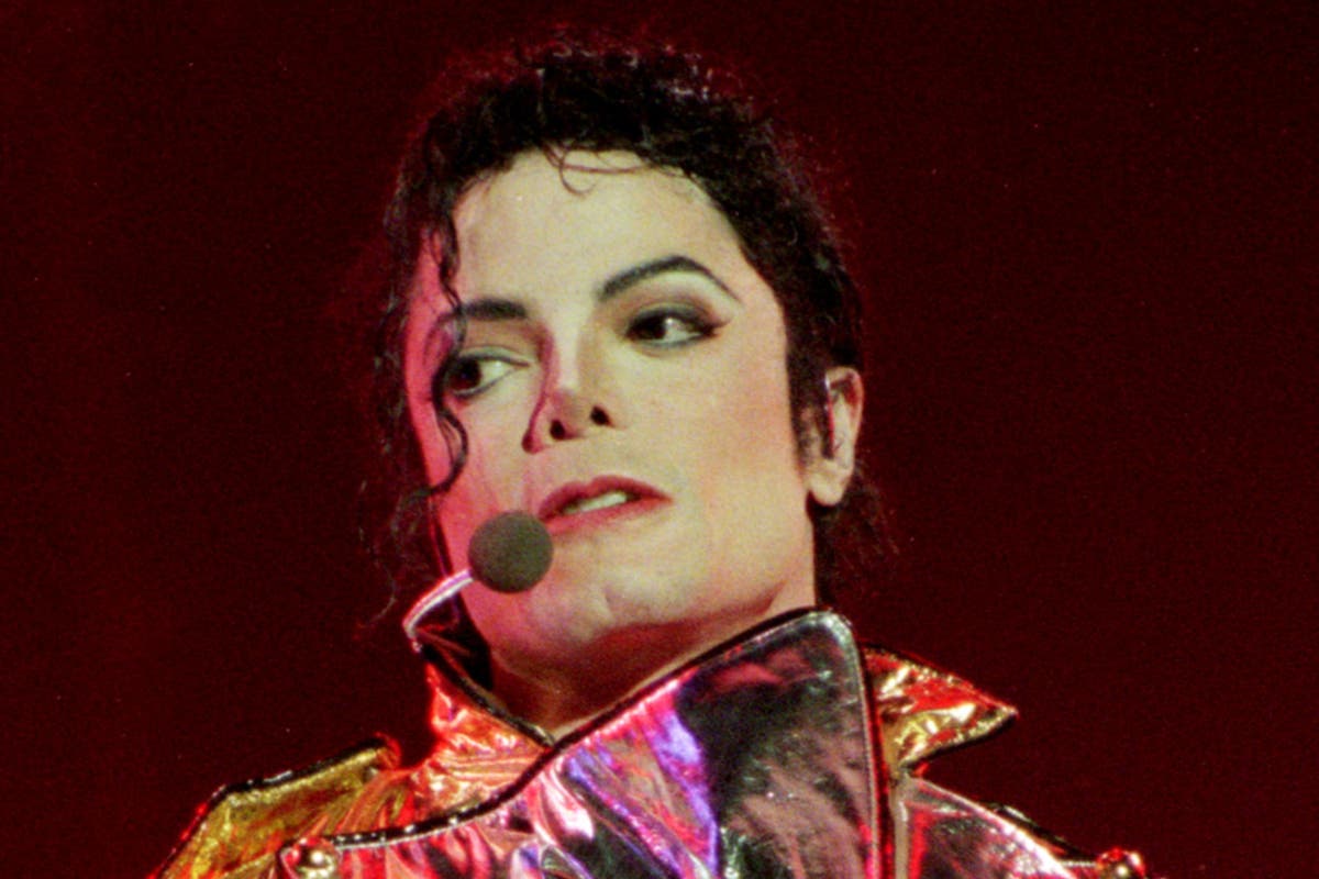 Michael Jackson estate&rsquo;s $600m sale to Sony approved despite mother&rsquo;s objections