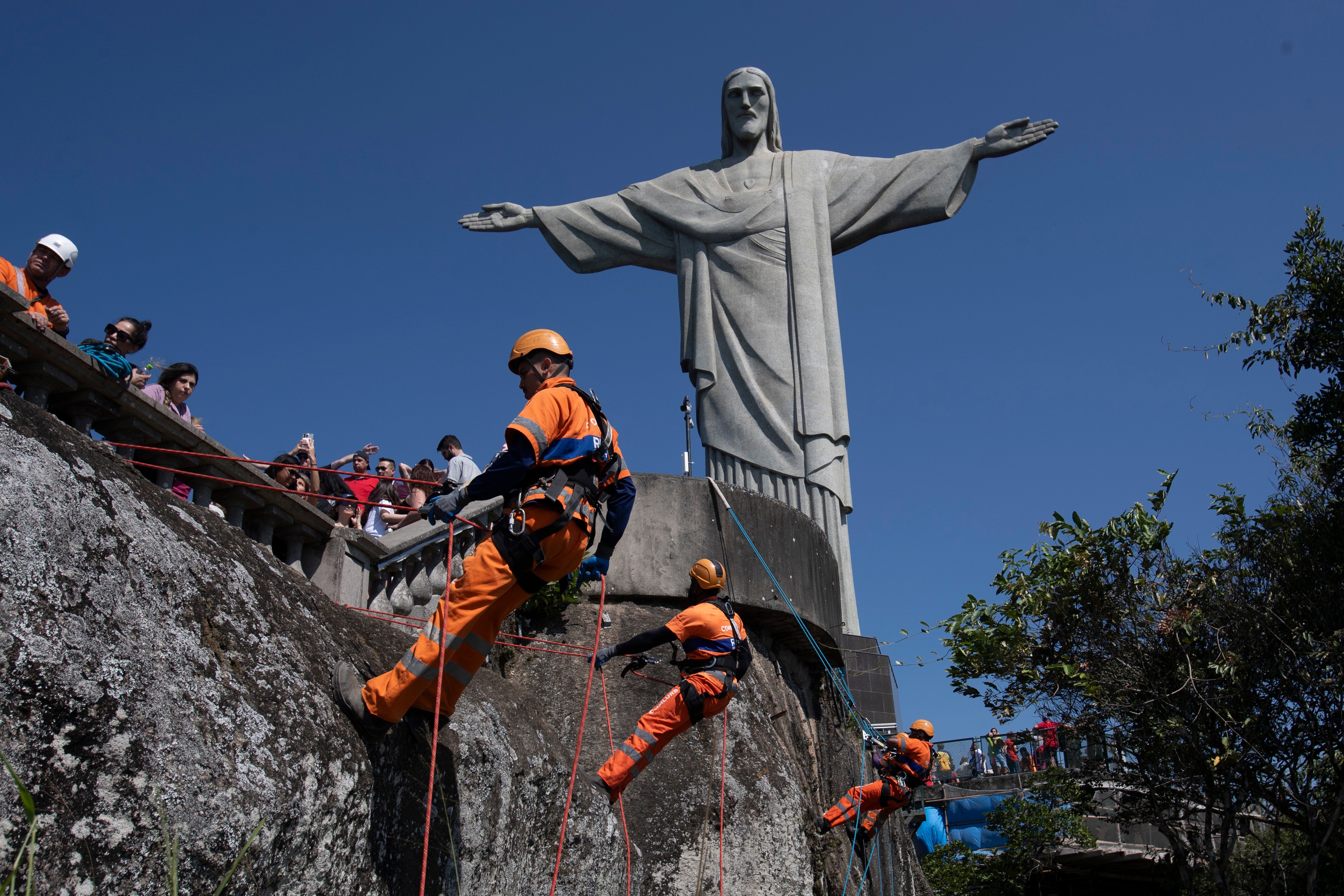 BRASIL-CRISTO REDENTOR-LIMPIEZA