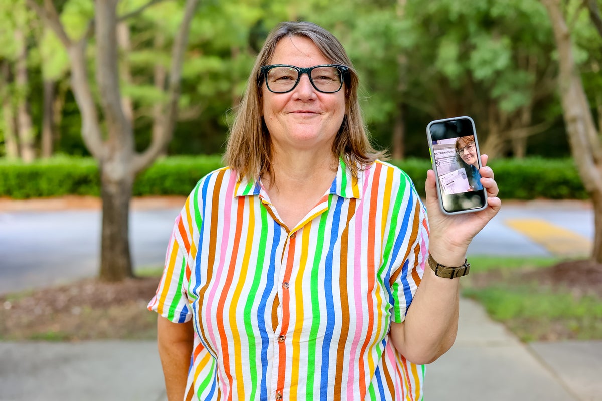 She took a ‘ballot selfie.’ Now she’s suing North Carolina elections board for laws that ban it