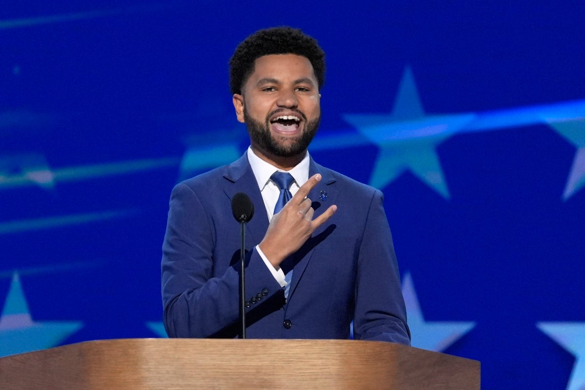 Suspect told Democratic congressman, ‘We’re going to deport your kind’ before punching him in the face at Sundance, police say Suspect told Democratic congressman, ‘We’re going to deport your kind’ before punching him in the face at Sundance, police say