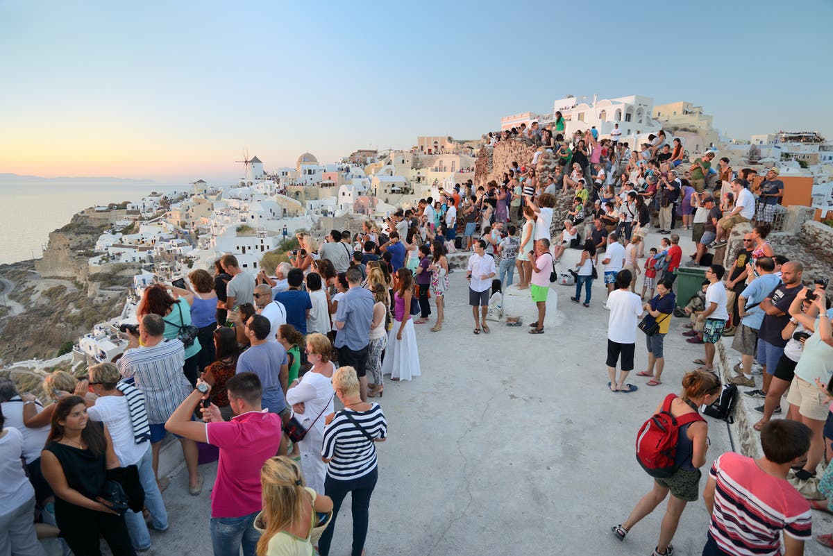 Mayor of Santorini reveals plans to crackdown on overtourism