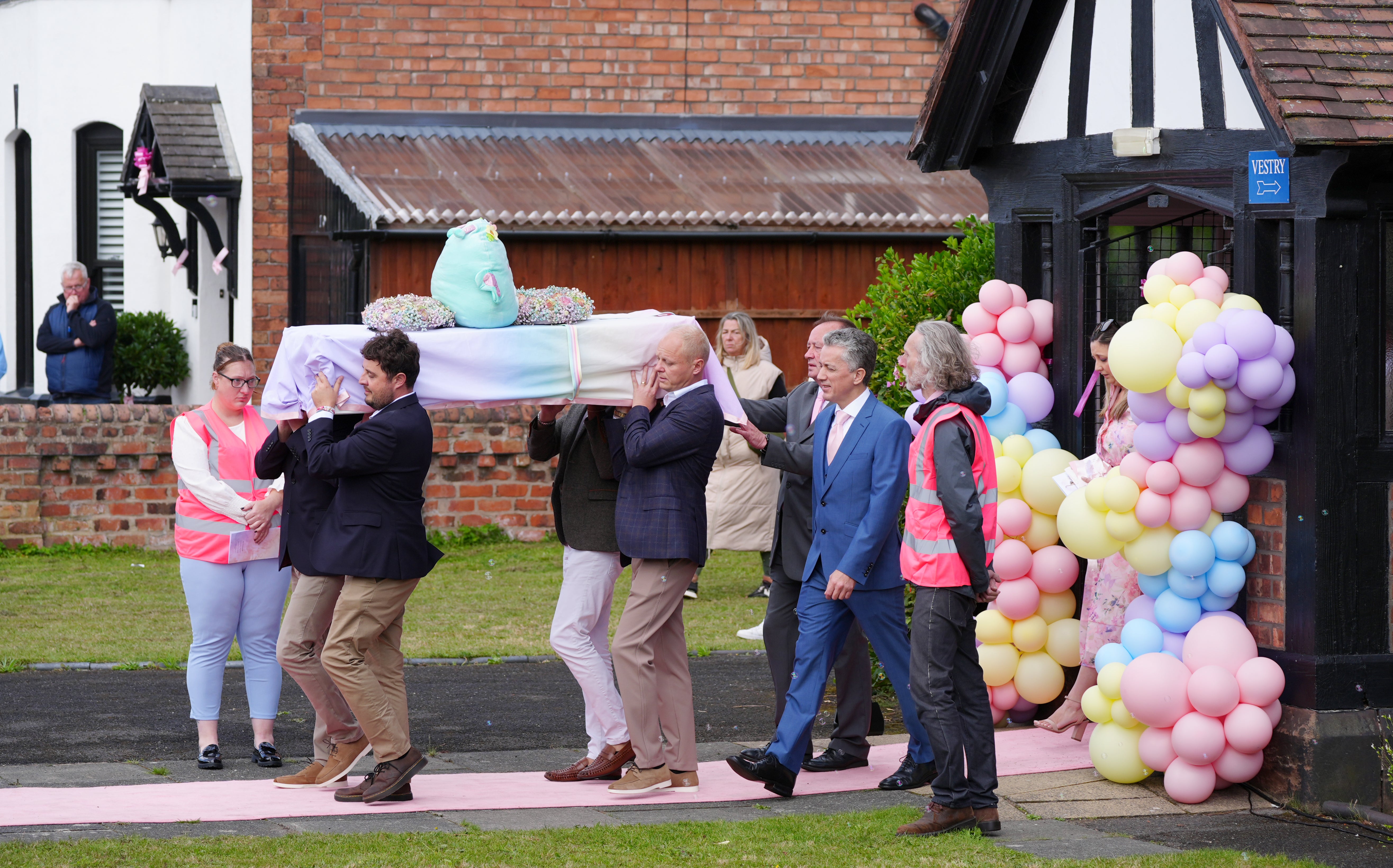 The coffin left the church to the sound of Taylor Swift’s Love Song