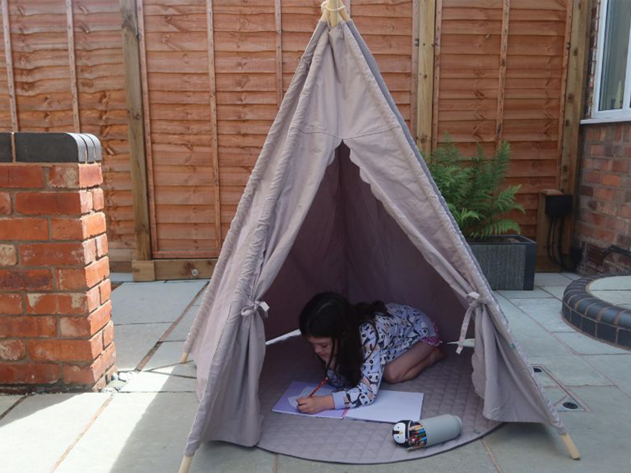 These indoor and outdoor dens were assessed by our discerning seven-year-old tester