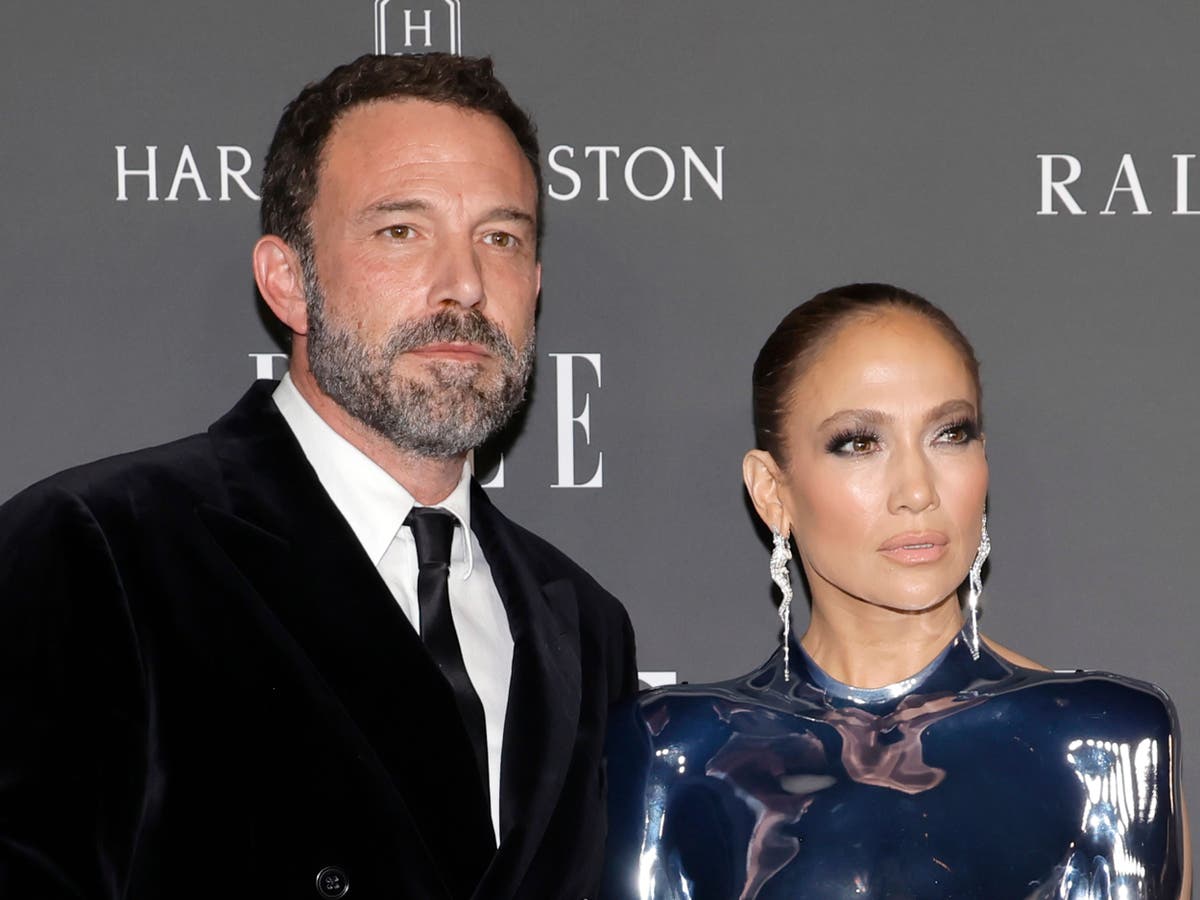 Jennifer Lopez files to change last name amid divorce from Ben Affleck