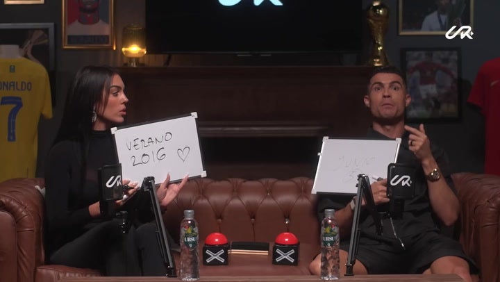 <p>Cristiano Ronaldo and wife play hilarious ‘Mr and Mrs’ quiz.</p>