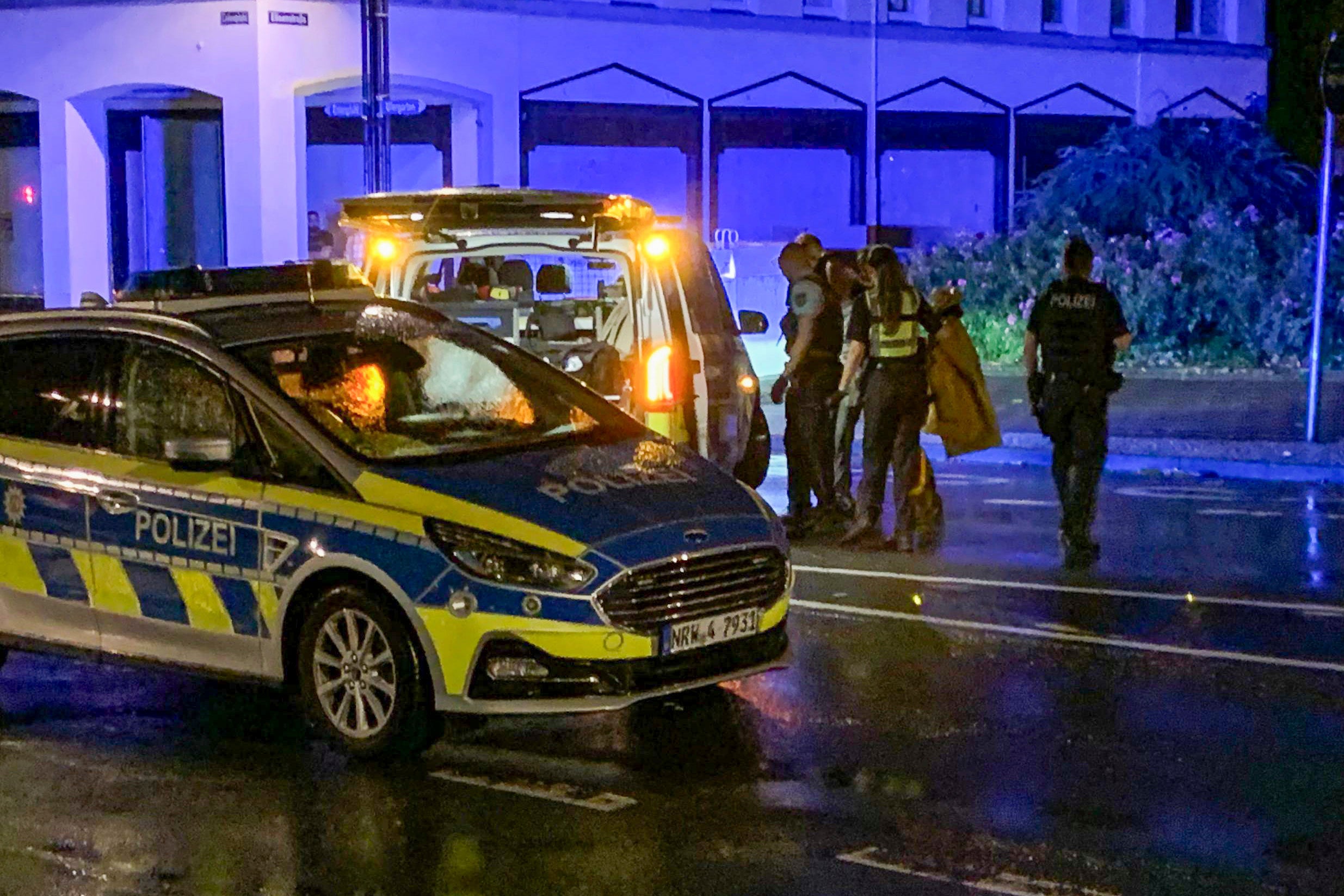 Ein Mann stellte sich am späten Samstag der Polizei und übernahm die Verantwortung für den Angriff