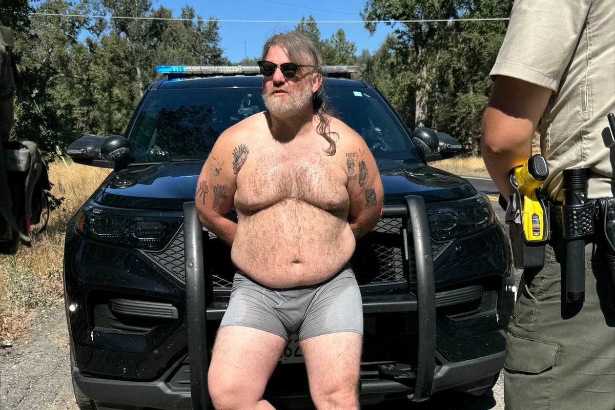 Frontman of a punk band from LA armed with a knife and bare-chested is said to have organized a “terror hike” through Yosemite National Park