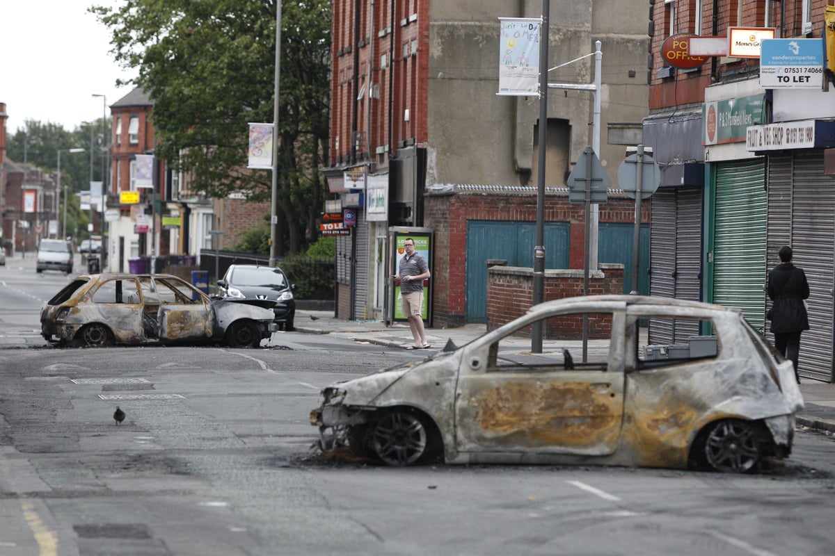 UK is a ‘powder keg’ of tensions and could easily ignite once again, report warns