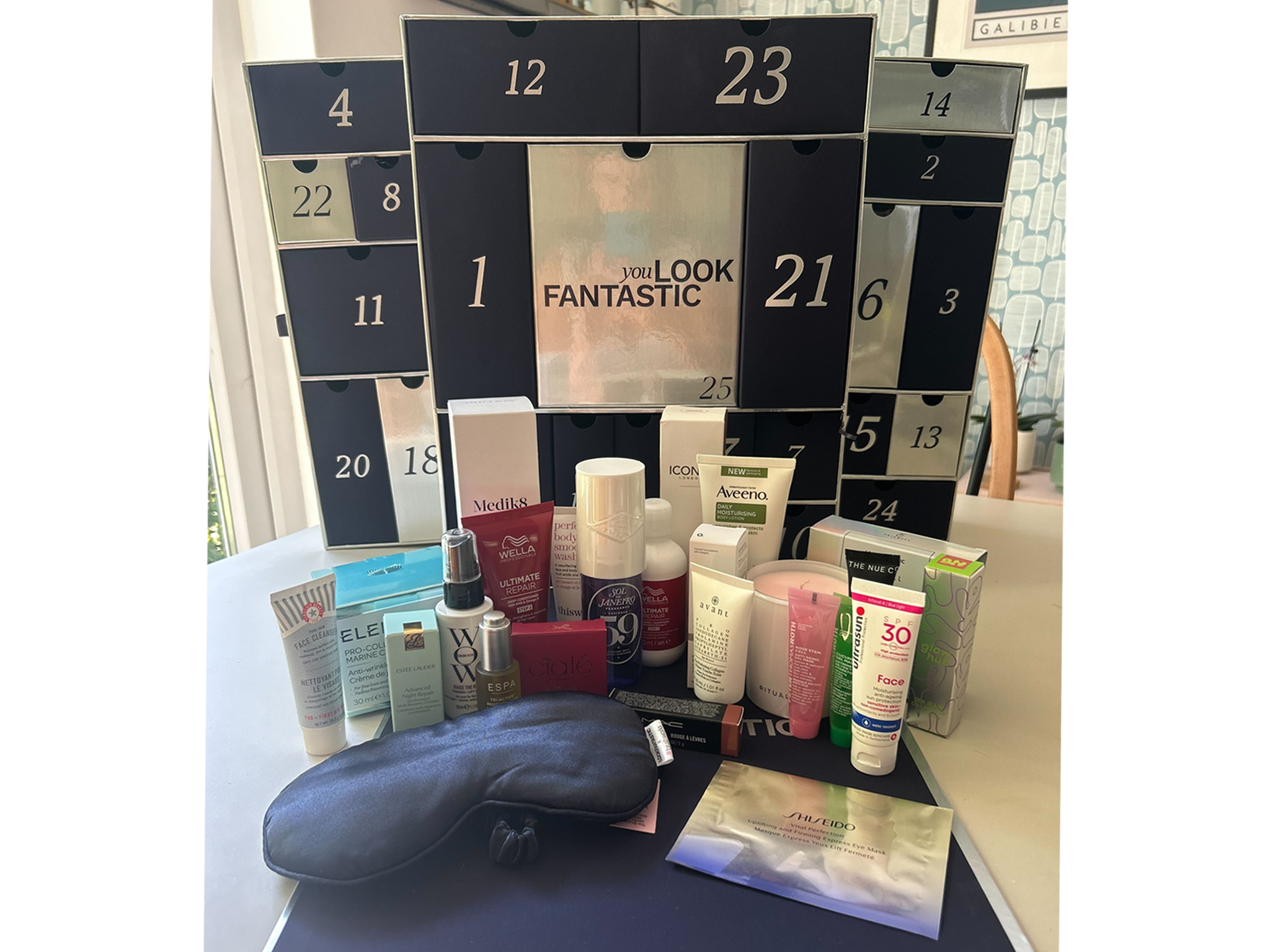 Lookfantastic Beauty Advent Calendar 2024 Brook Noelle