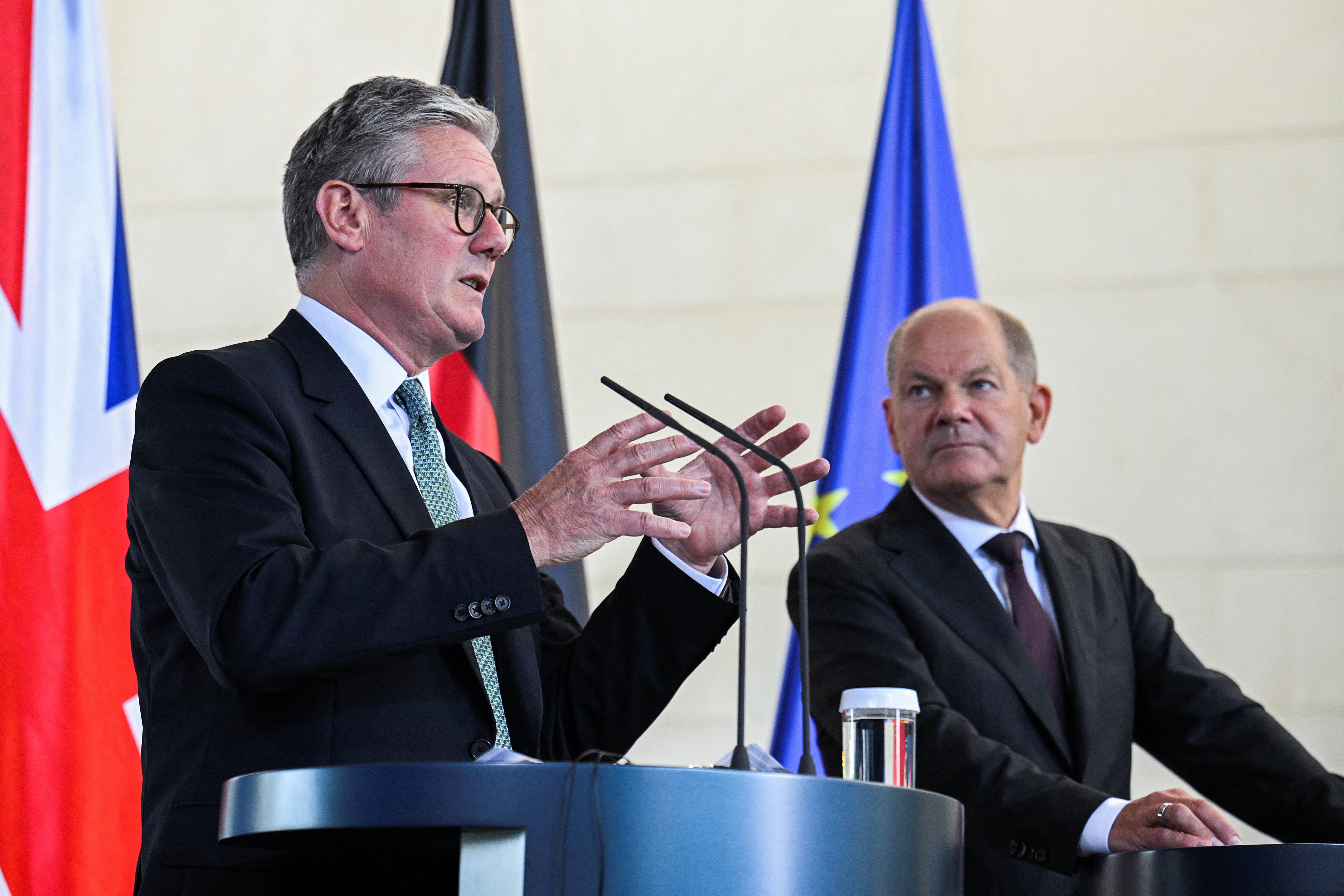 German Chancellor Olaf Scholz and British Prime Minister Keir Starmer attend a press conference in Berlin, Germany