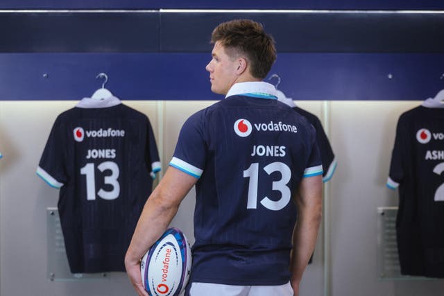 Huw Jones helps launch Vodafone’s sponsorship deal with Scotland (Vodafone Handout/PA)